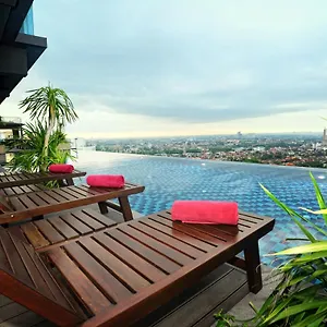 Centre 4* Johor Bahru